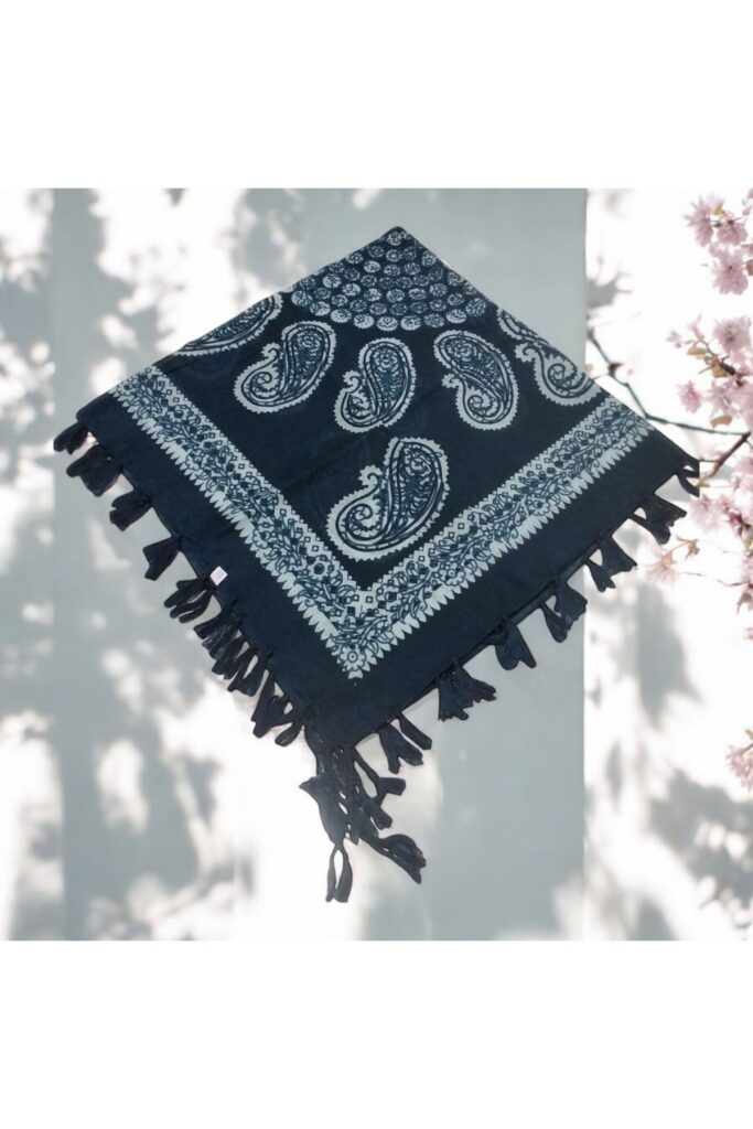 Hint İpek Eşarp Püsküllü