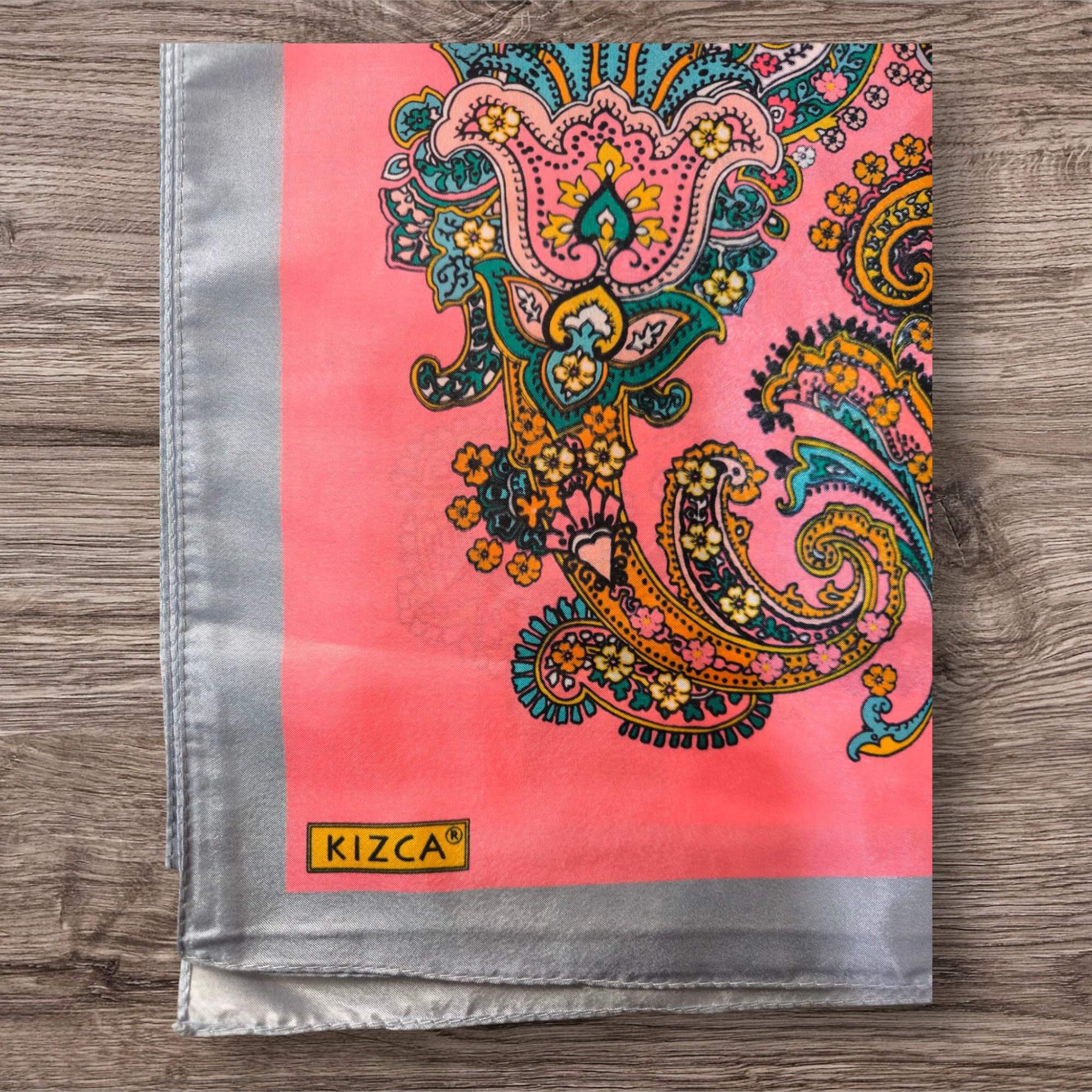 Efektli Paisley Desenli Yaz Renkleriyle - Görsel 5